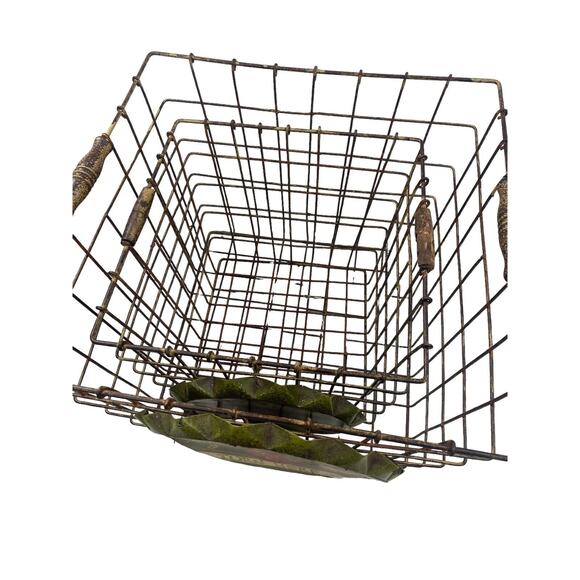 Vintage Metal Wire Locker Baskets Apple Pie Farmhouse Storage | Set of 2 - Picture 11 of 16